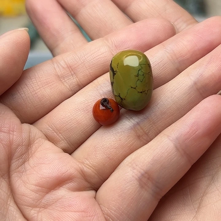 颈饰未镶嵌南红玛瑙