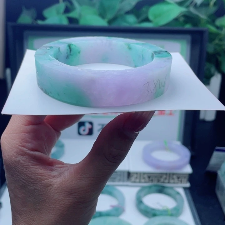 定制翡翠未镶嵌咨询