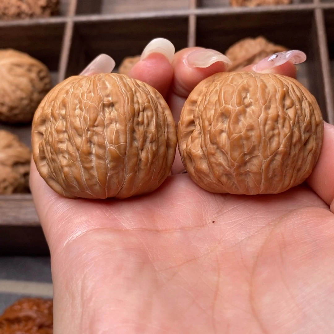 爱***糖把件文玩核桃铁锤39 S20号