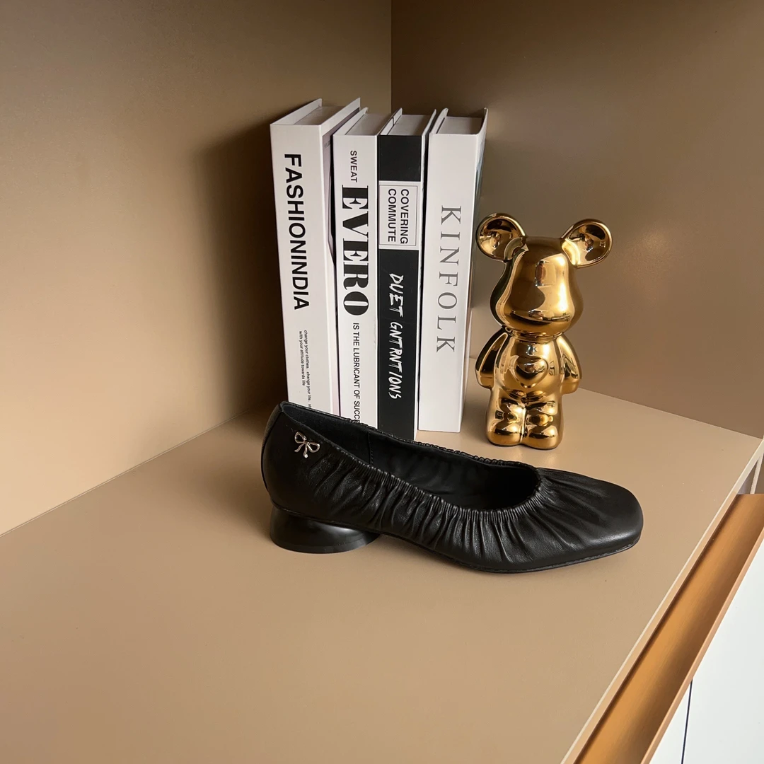 2025夏季新款/3CM/羊皮/手工褶皱时尚浅口跟鞋单鞋平底方圆头W629