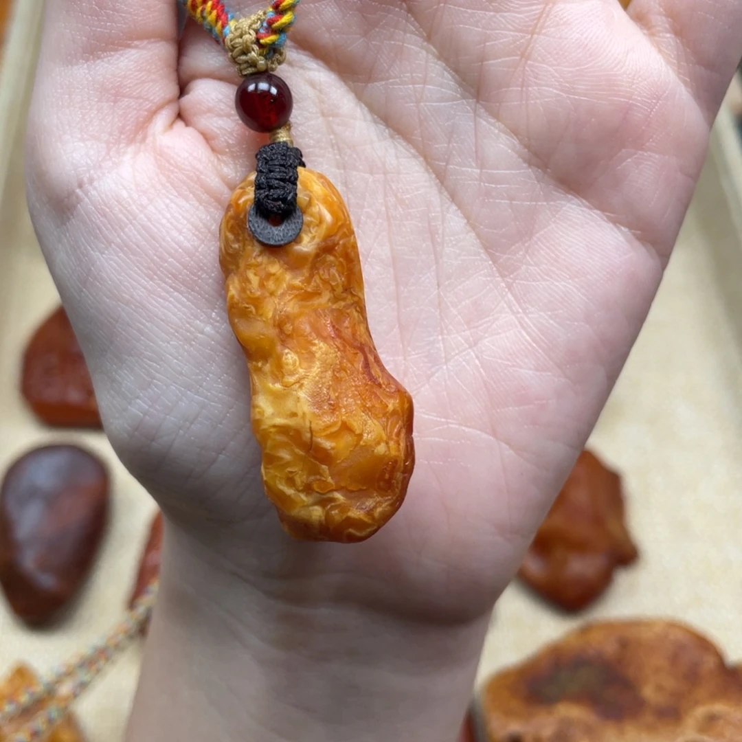 琥珀未镶嵌珠宝奇石