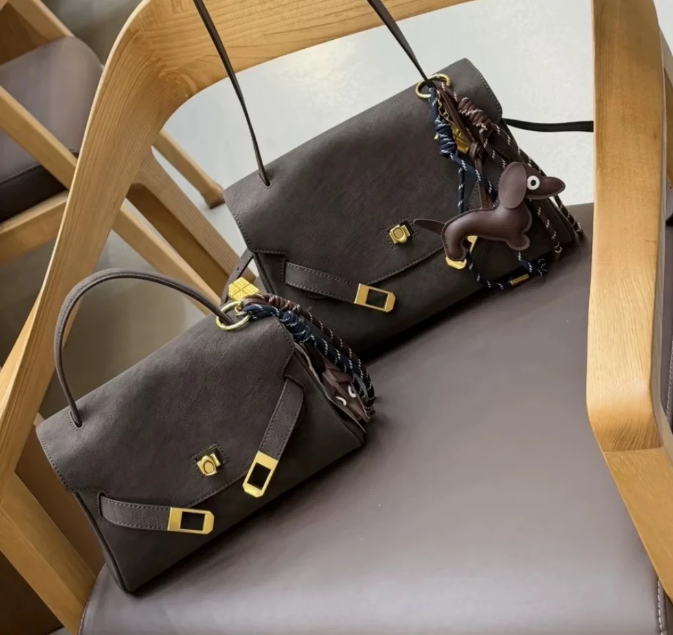 做旧邮差扣式便携款斜跨包做旧通勤风轻奢擦色时尚单肩包经典193