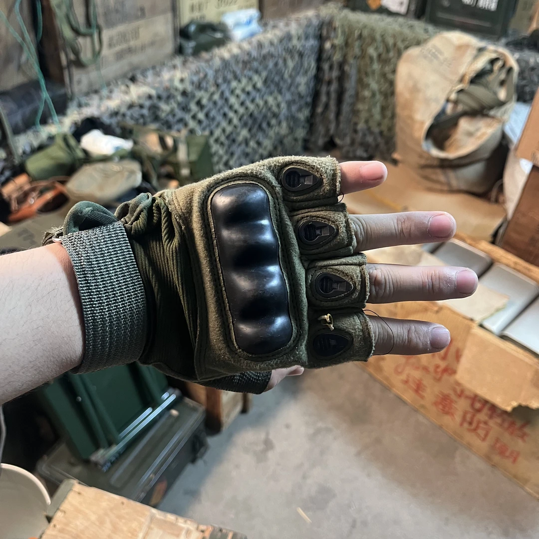 正品军绿色半指战术手套