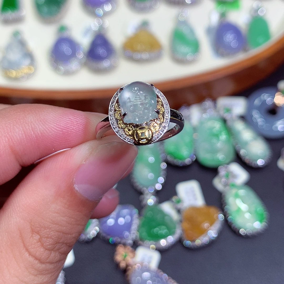 翡翠吊坠(不含链)18K金镶嵌