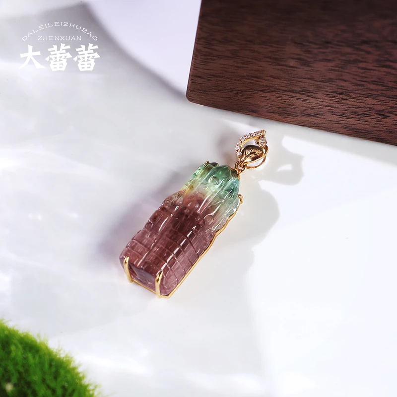 18k碧玺雕刻件-多样性发其一