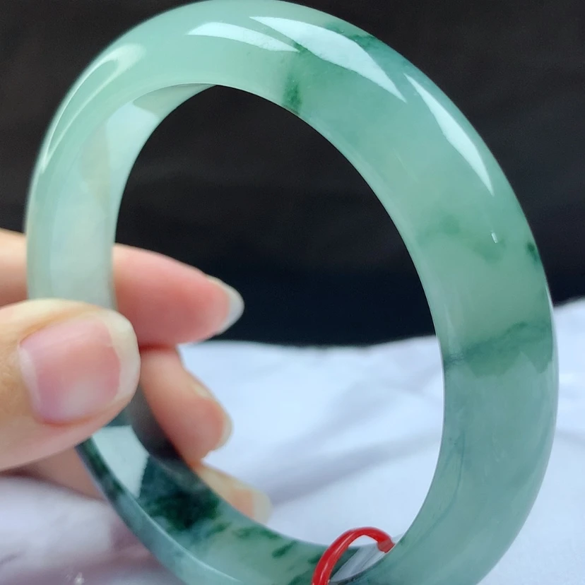 【闪购商品】未镶嵌手镯翡翠66026，