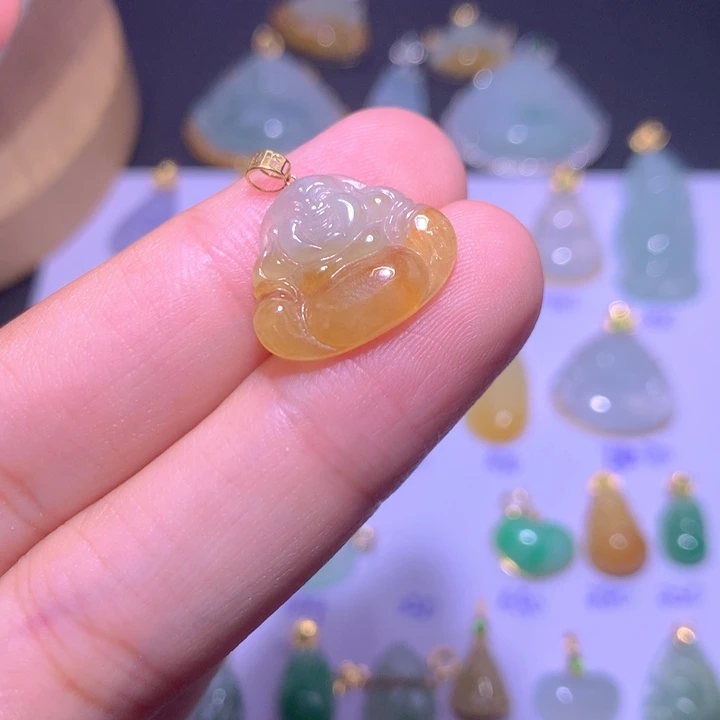 颈饰18K金镶嵌翡翠翡翠