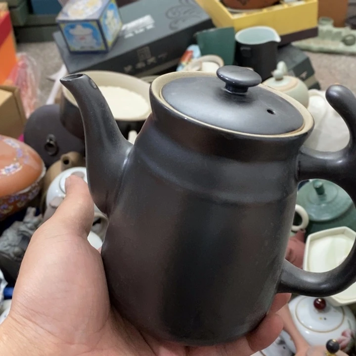 陶瓷艺术品及陶瓷壶
