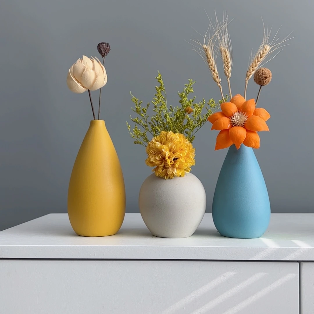 摆件陶瓷小花瓶摆件含花总高约20-30cm