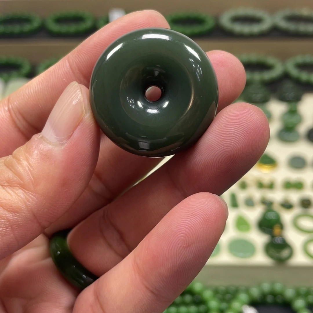 和田玉（碧玉）未镶嵌颈饰