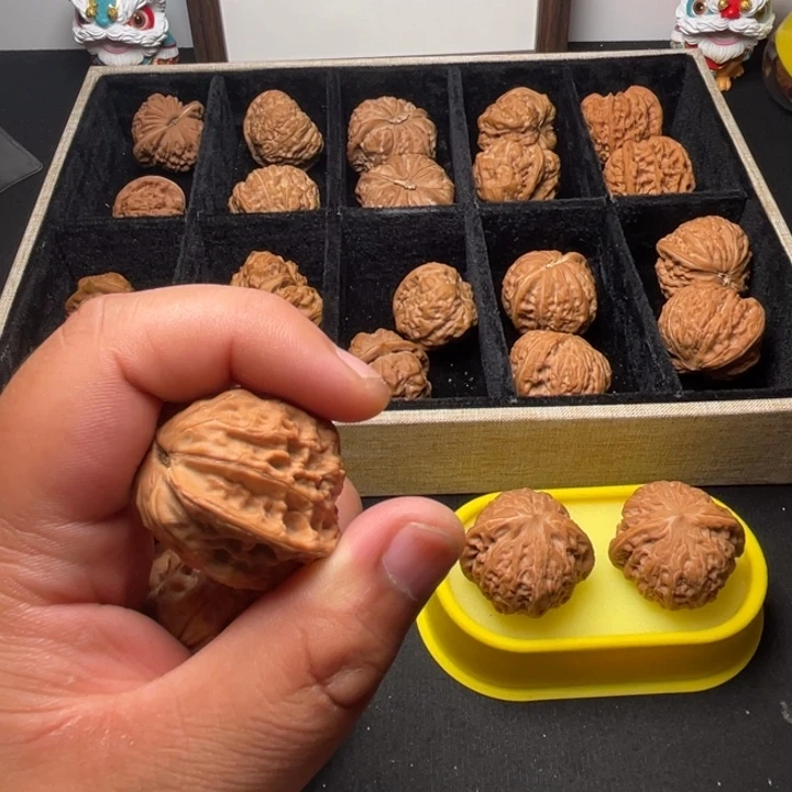 七***y吊坠文玩核桃文玩