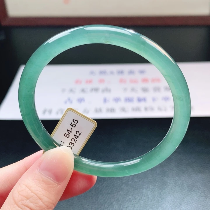翡翠未镶嵌手镯翡翠手镯25