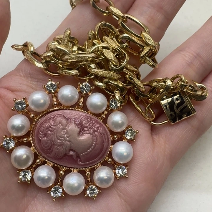 未镶嵌颈饰淡水珍珠