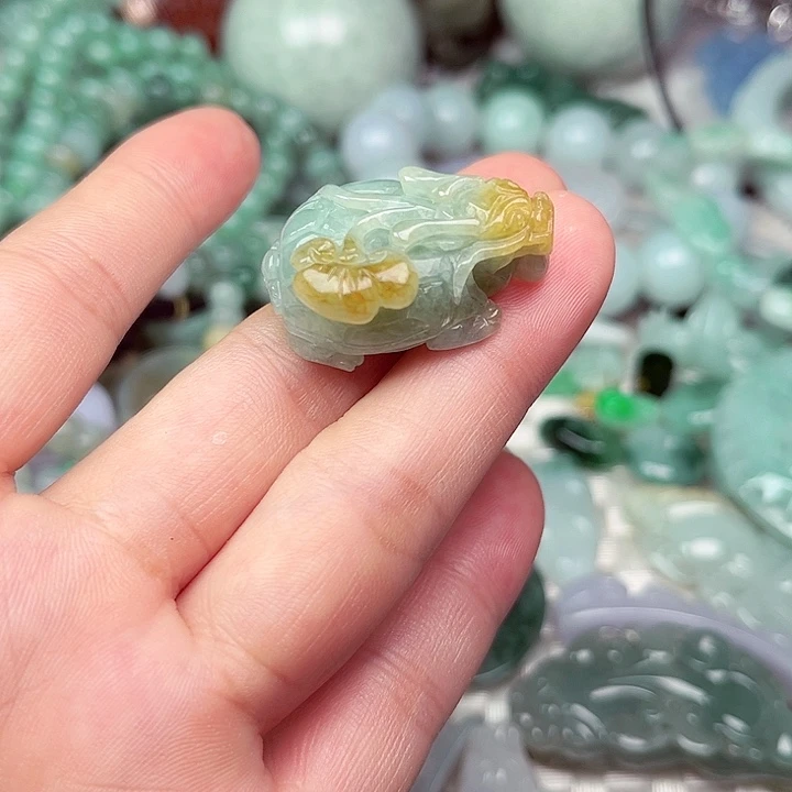 未镶嵌挂件翡翠?*愿翡翠