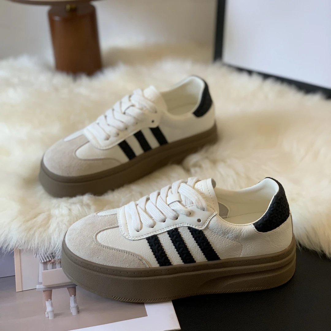 时尚学院风休闲板鞋女2025秋季新款显脚小学生超火百搭厚底德训鞋