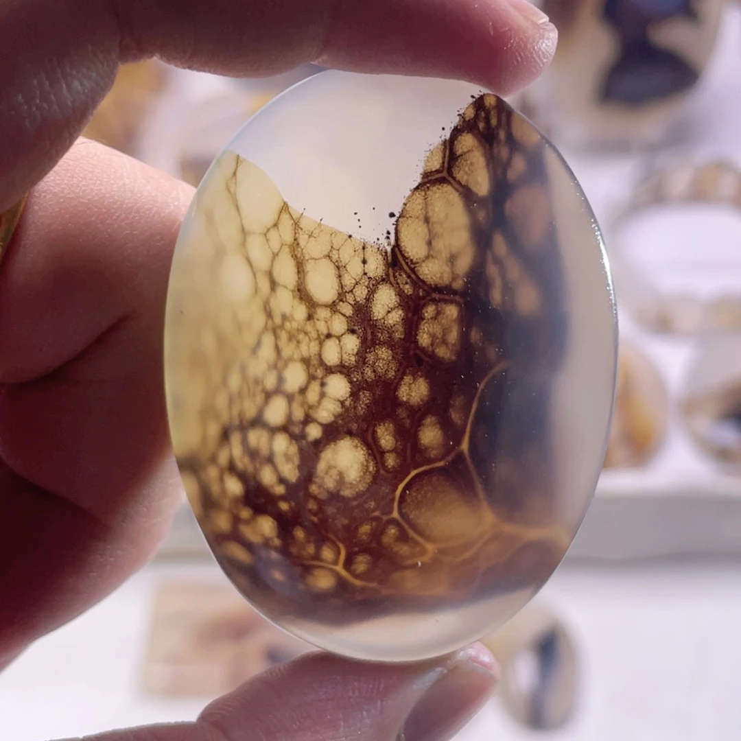 玛瑙/玉髓未镶嵌珠宝奇石