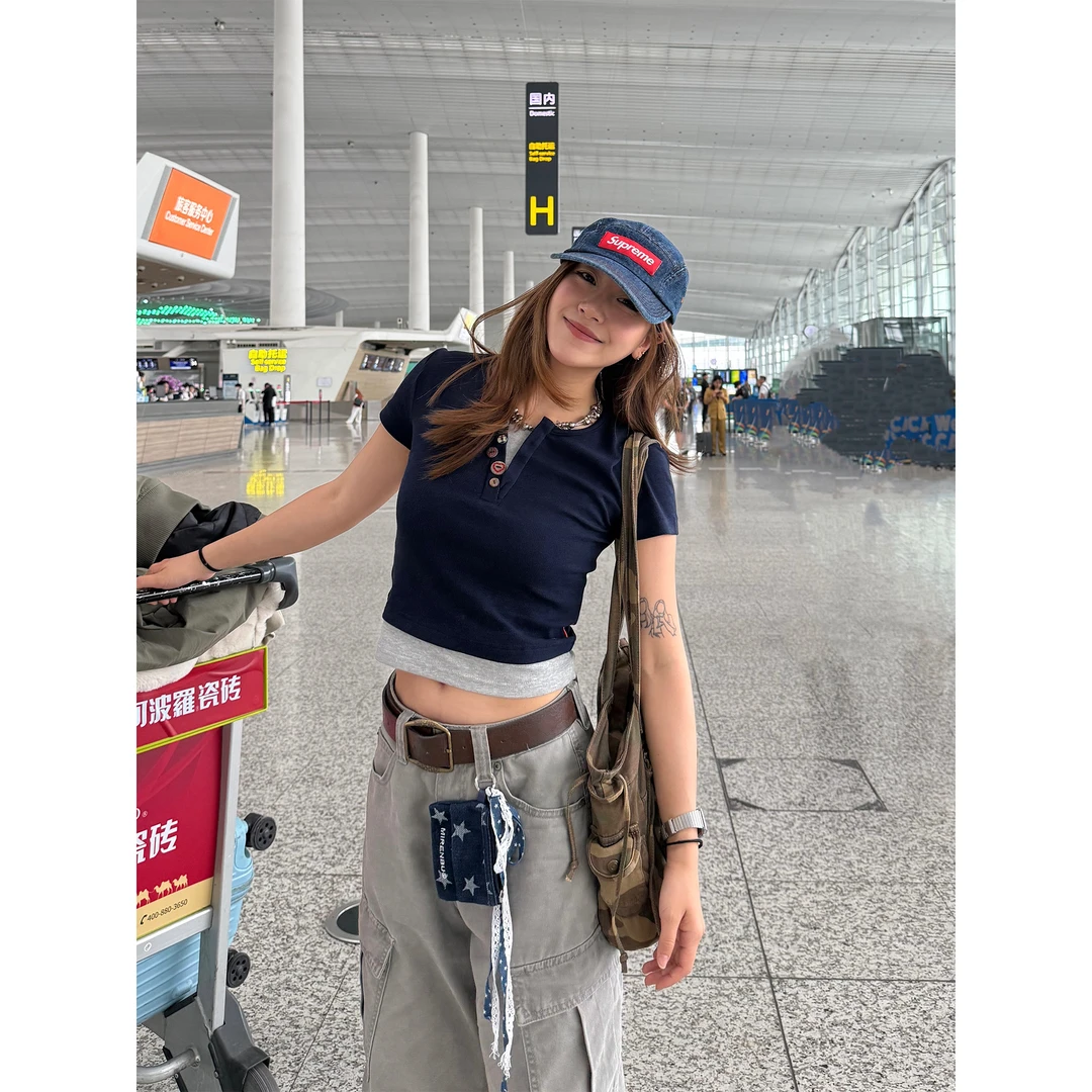 CCYE川川也美式原创假两件亨利领纽扣正肩短袖t恤女辣妹修身复古