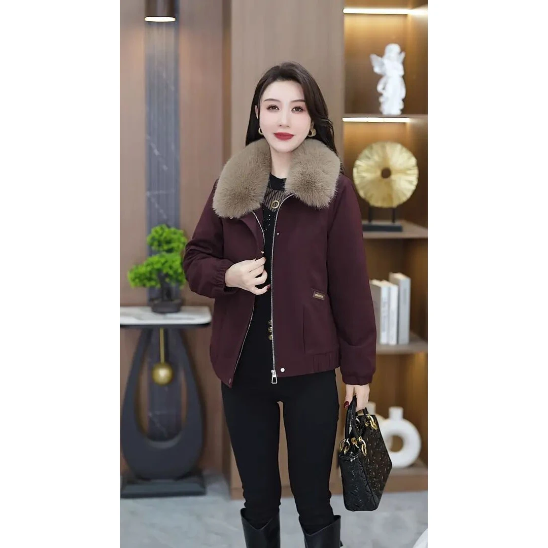 2025女加绒加厚款保暖短外套毛领直下摆一字领冬季时尚休闲装8837