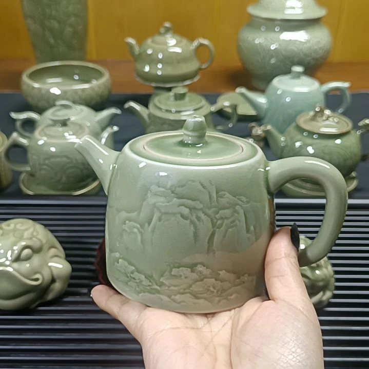 耀州窑青瓷山水汉锋壶微微瑕1只