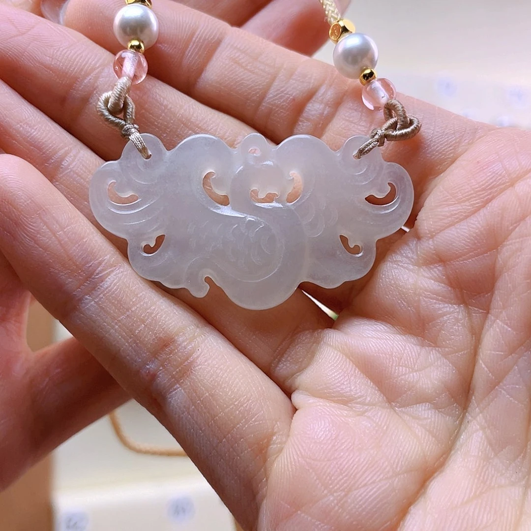 和田玉吊坠(赠链)未镶嵌青****）