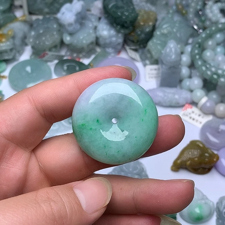 翡翠未镶嵌颈饰天然翡翠