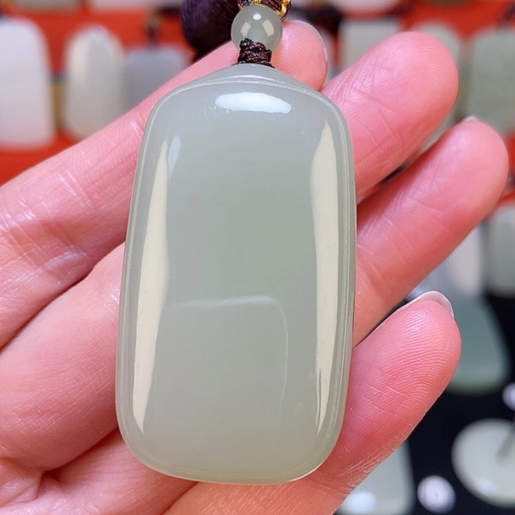 【闪购商品】颈饰未镶嵌和田玉