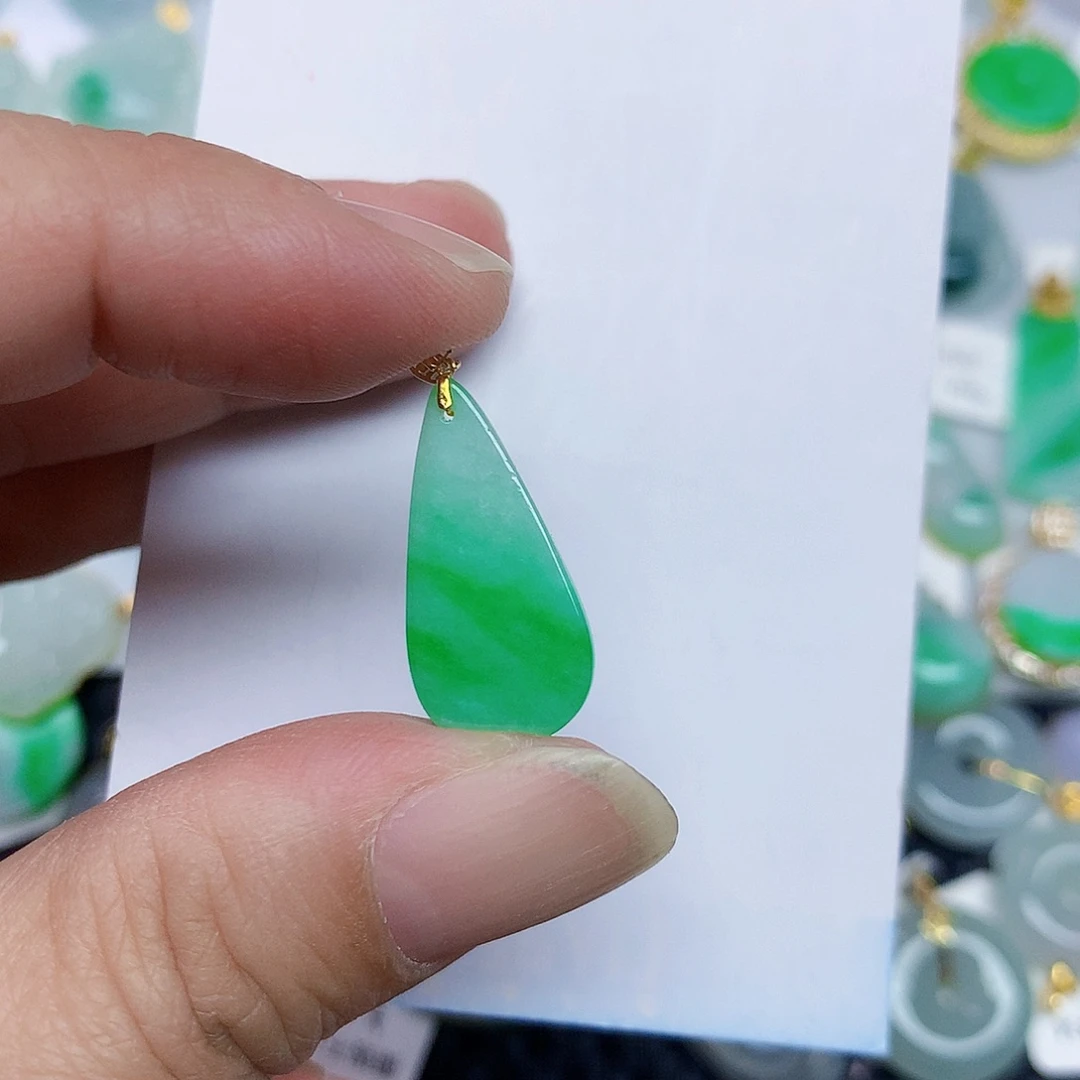 翡翠18K金镶嵌颈饰346788