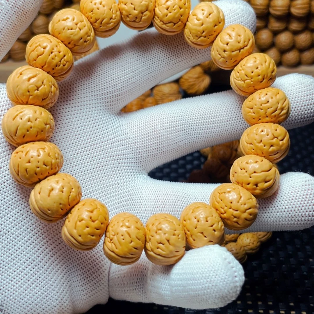 信***修桃木纽扣Tamie，皮质好，密度大