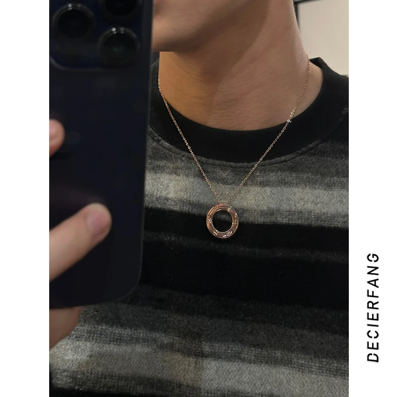 钛钢项链 项链男女欧美简约高级感玫瑰金色圆形小众吊坠锁骨链
