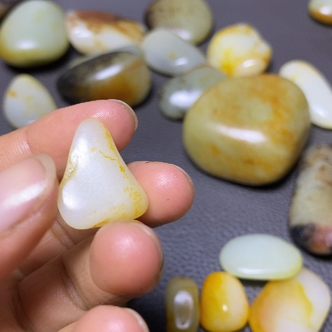未镶嵌和田玉挂件