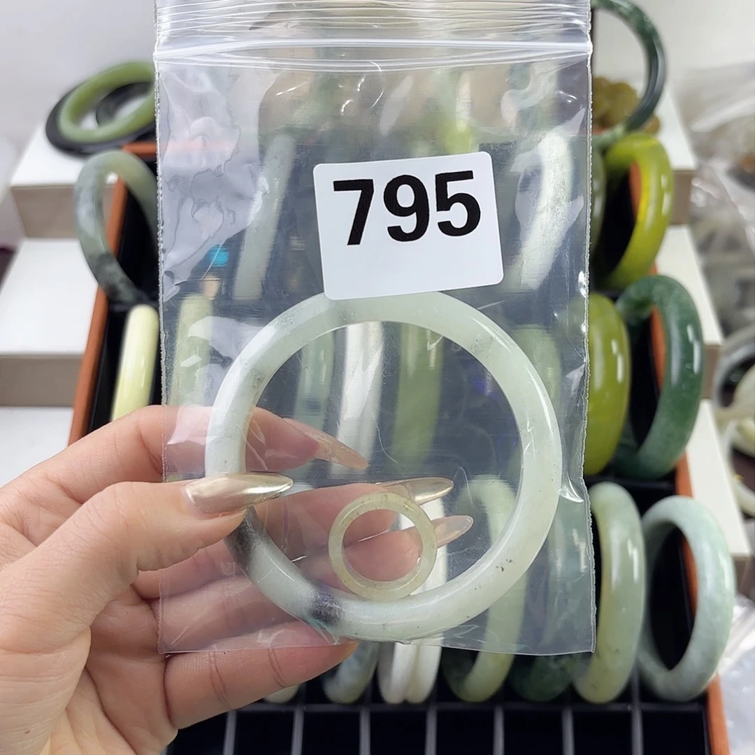 蛇纹石玉手镯未镶嵌竹*.