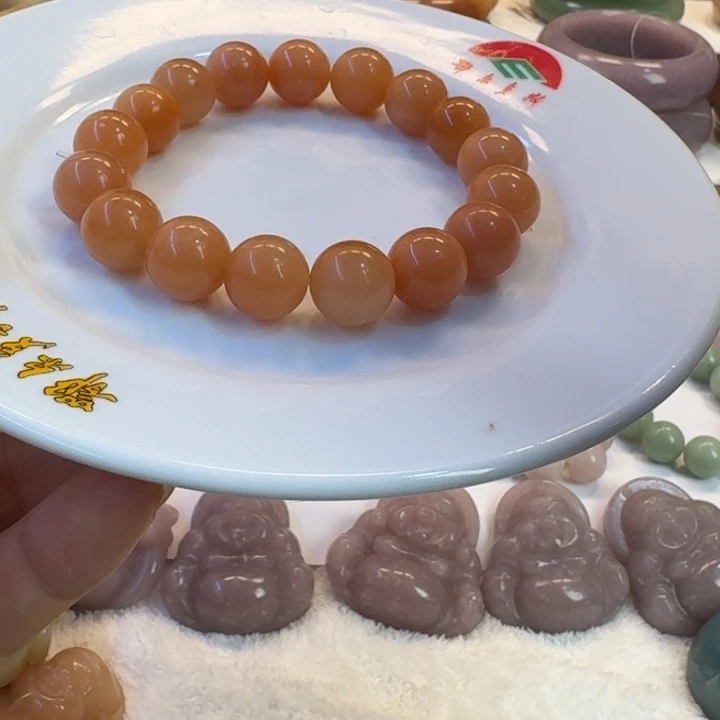 石英岩玉未镶嵌手镯