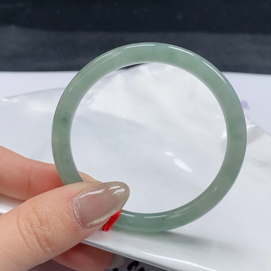 【闪购商品】翡翠手镯（圆镯）未镶嵌335号