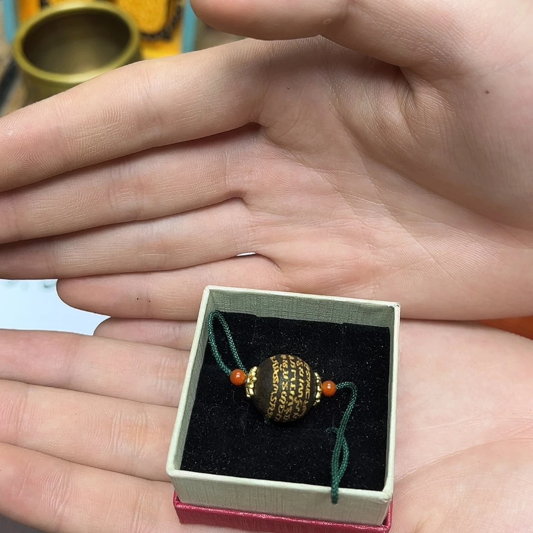 大叶紫檀（黑酸枝木类）