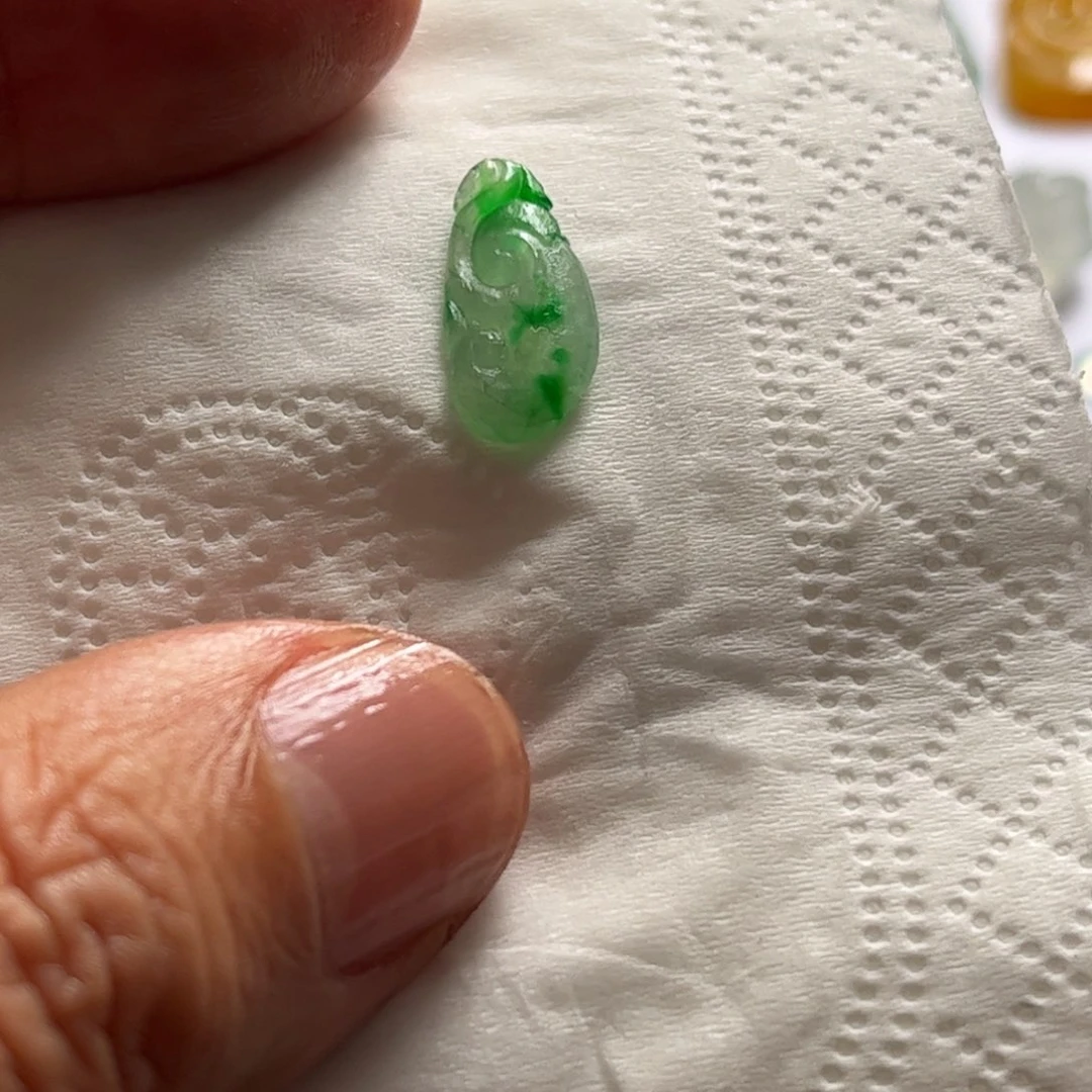 未镶嵌定制翡翠如意