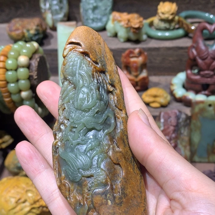 岫岩河磨玉（透闪石质玉）未镶嵌把件