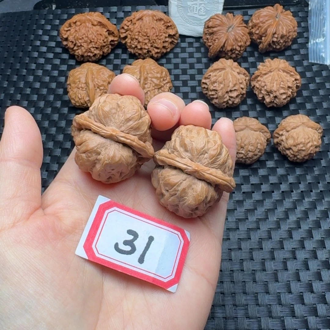 文玩核桃把件蛤蟆头37尺