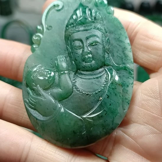 独山玉未镶嵌送子观音