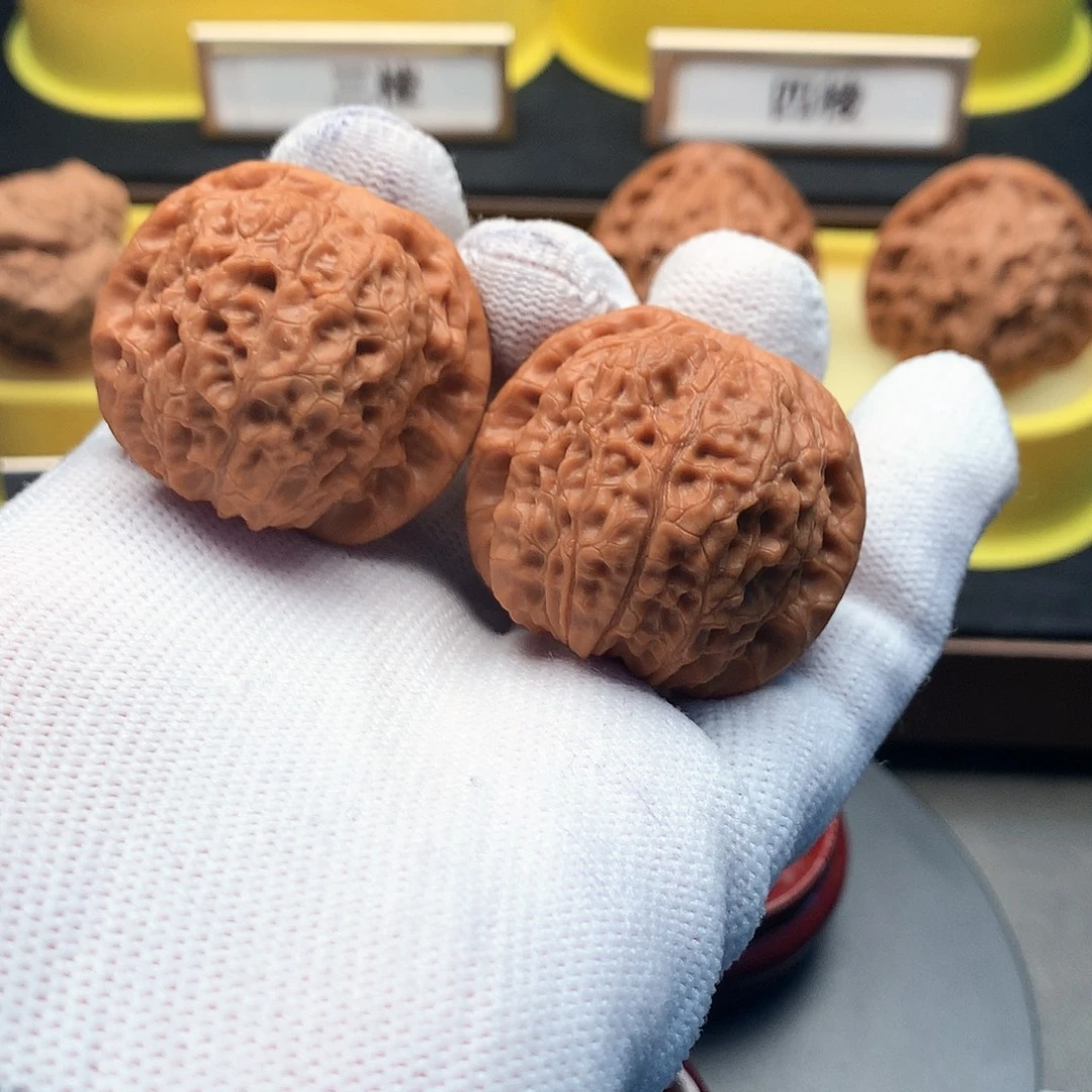 鸽***狗吊坠文玩核桃384号血麒麟36