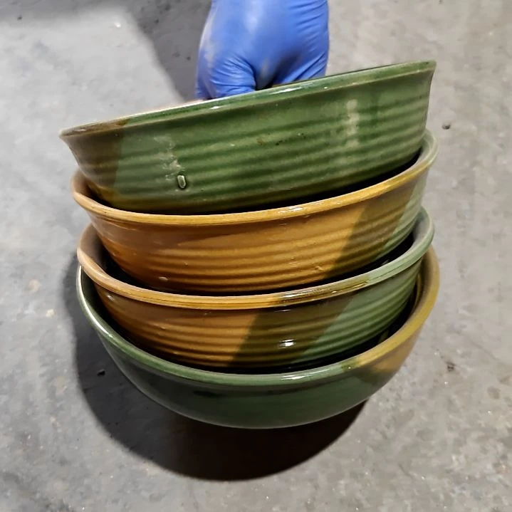 瓷片陶瓷盘子碗啥都有