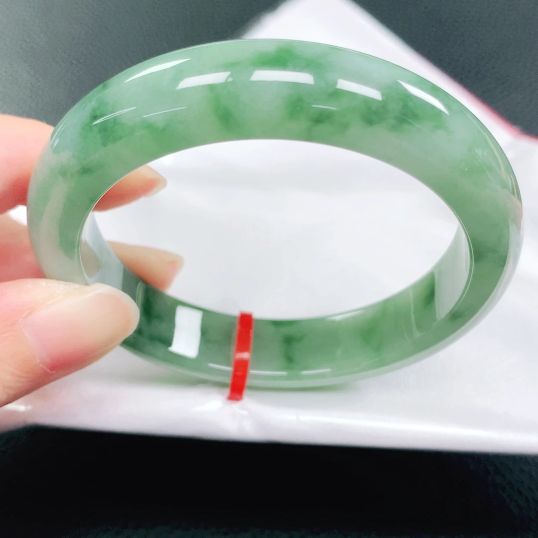 翡翠未镶嵌手镯53圈