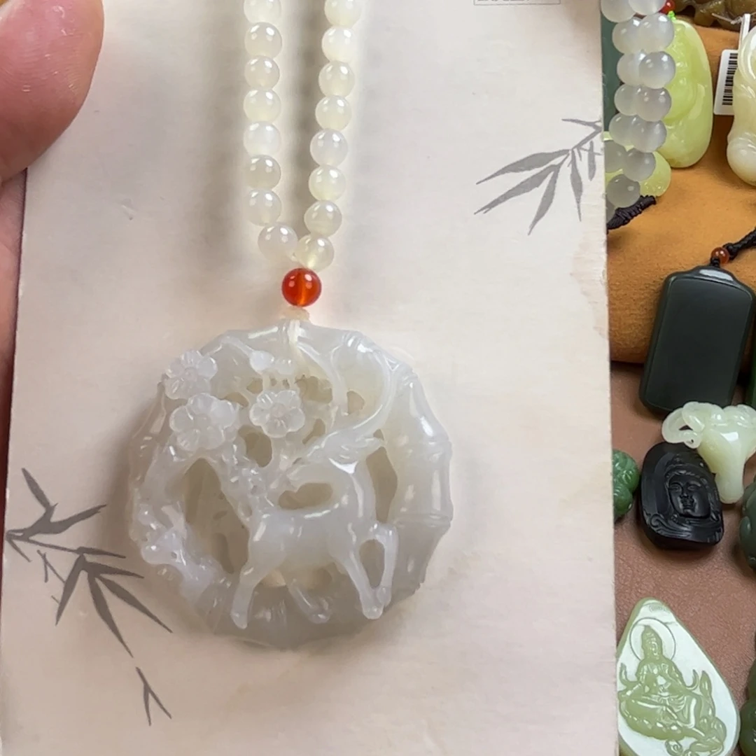 和田玉未镶嵌颈饰