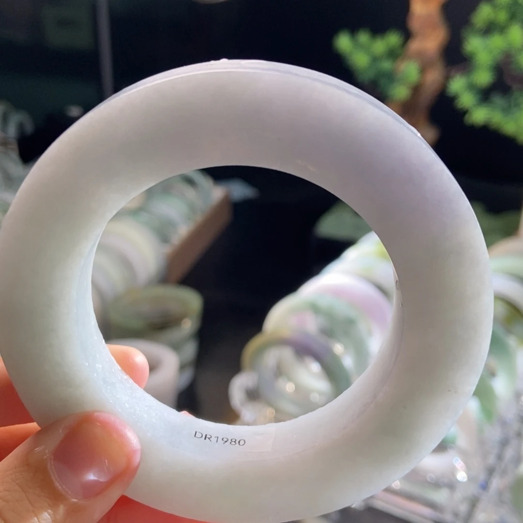 p***5定制翡翠未镶嵌手镯