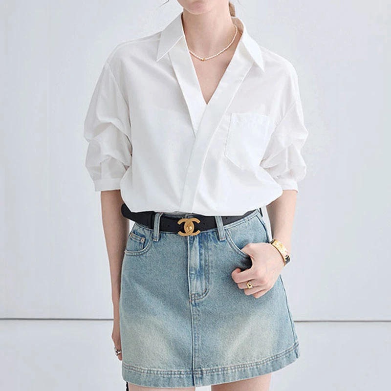 气质减龄衬衫女2025夏季新款休闲宽松法式小众V领短袖凉感白衬衣