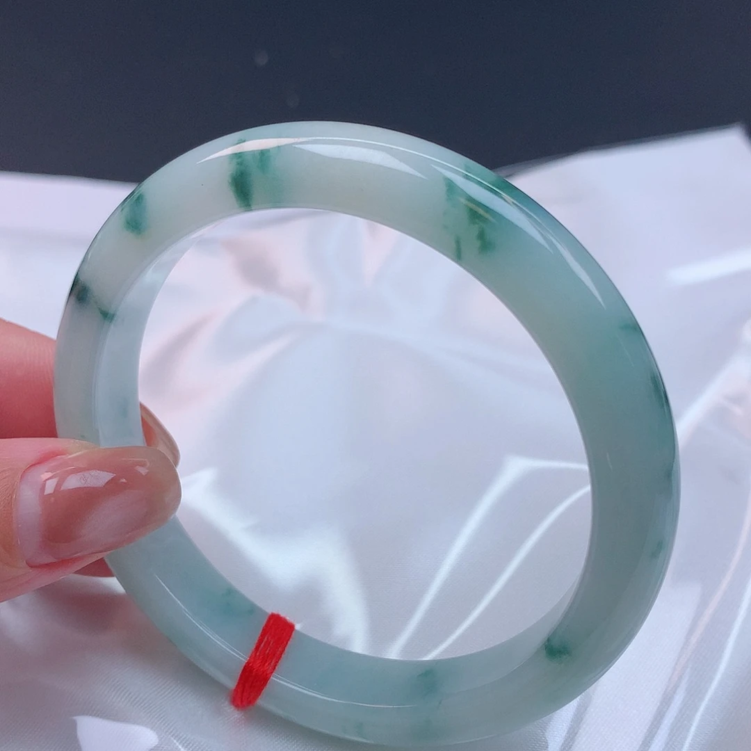 【闪购商品】未镶嵌手镯翡翠58