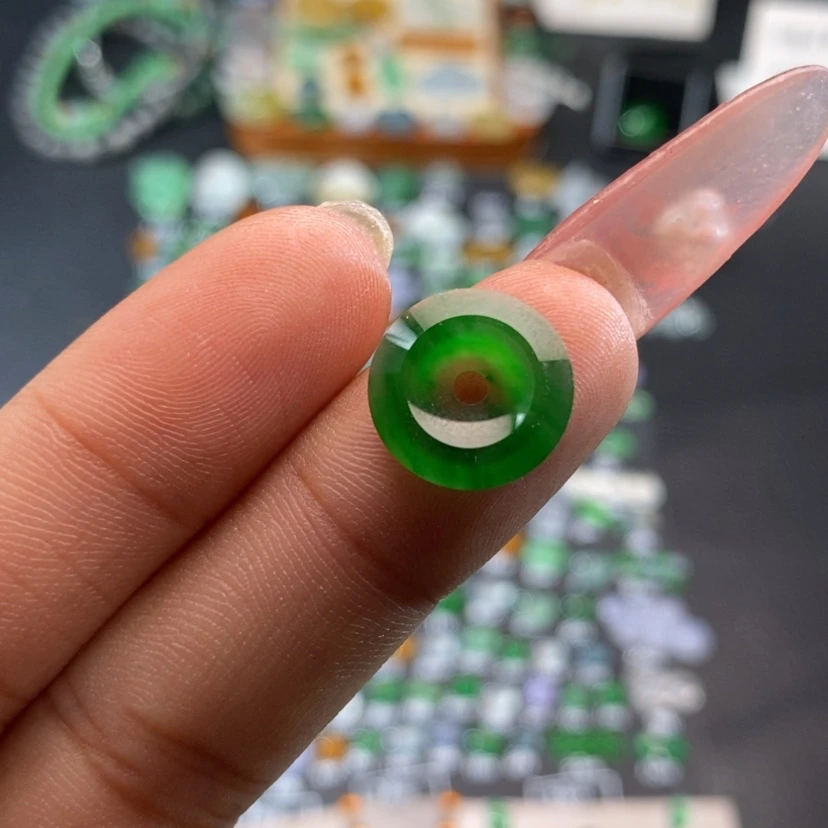 【闪购商品】翡翠挂件未镶嵌甜甜圈