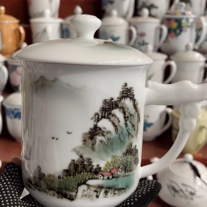 陶瓷醴陵手绘釉下五彩作品杯，2等