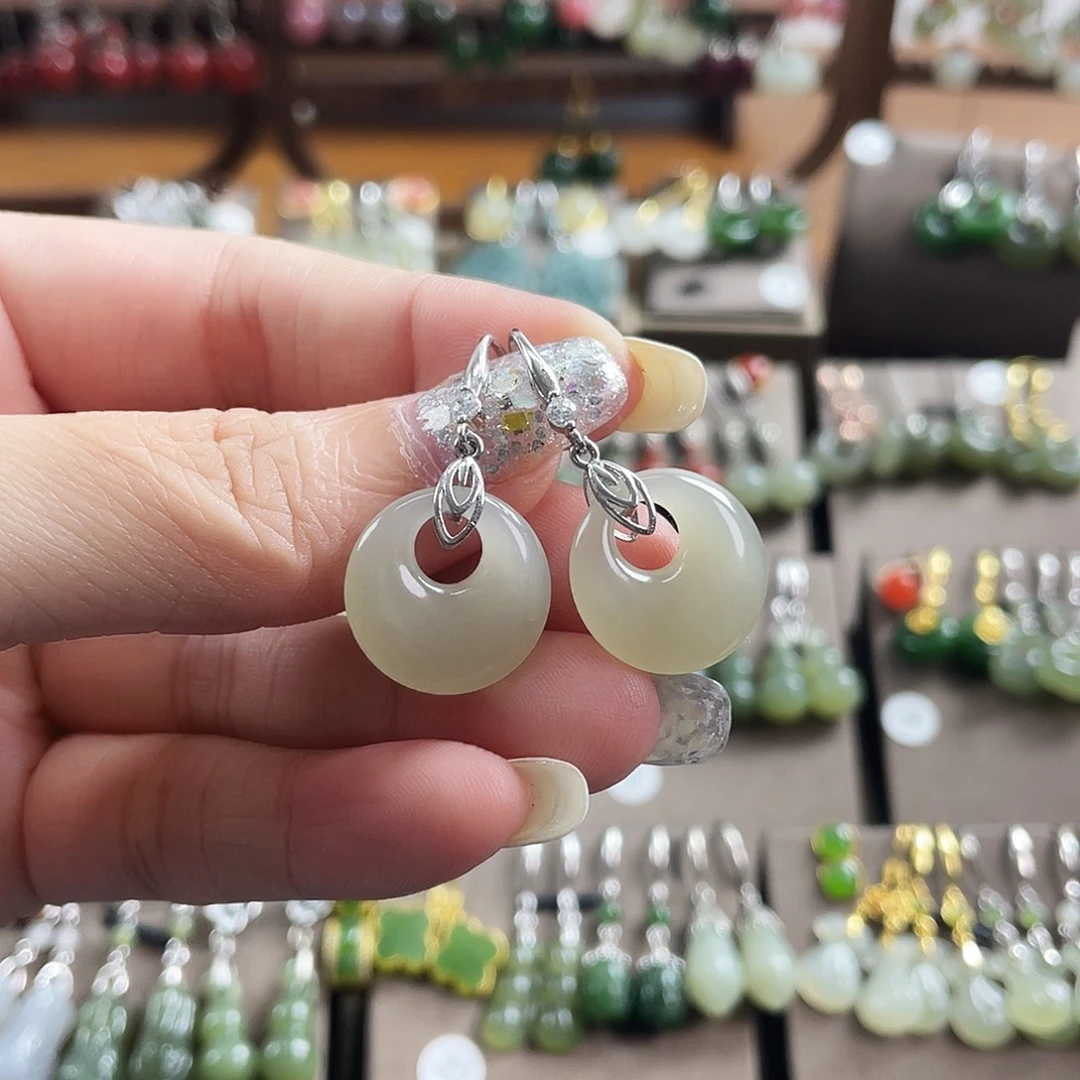 和田玉银S925镶嵌耳坠