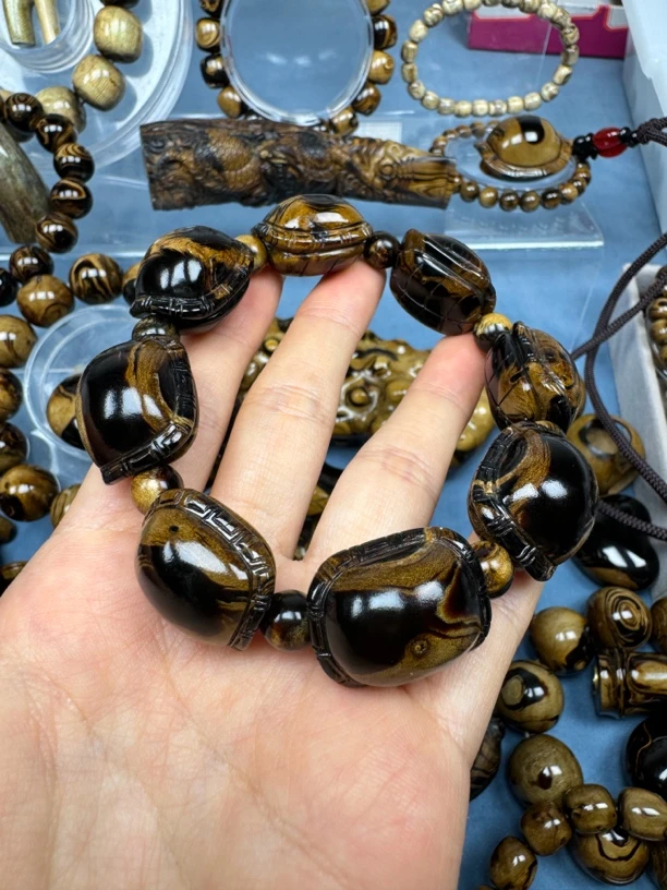 柳柳木手串以直播间为主