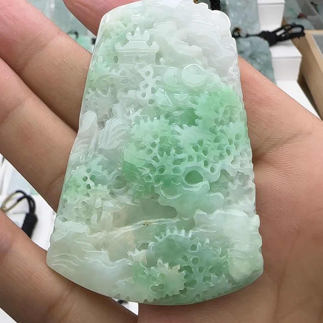 翡翠未镶嵌颈饰翡翠